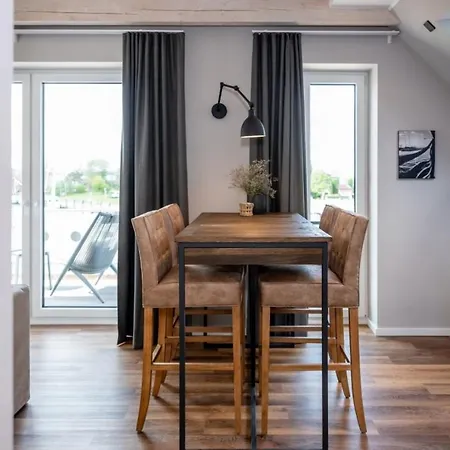 4hafenzeiten - Ferienwohnung Nie 11 Hamburg * Timmendorfer Strand